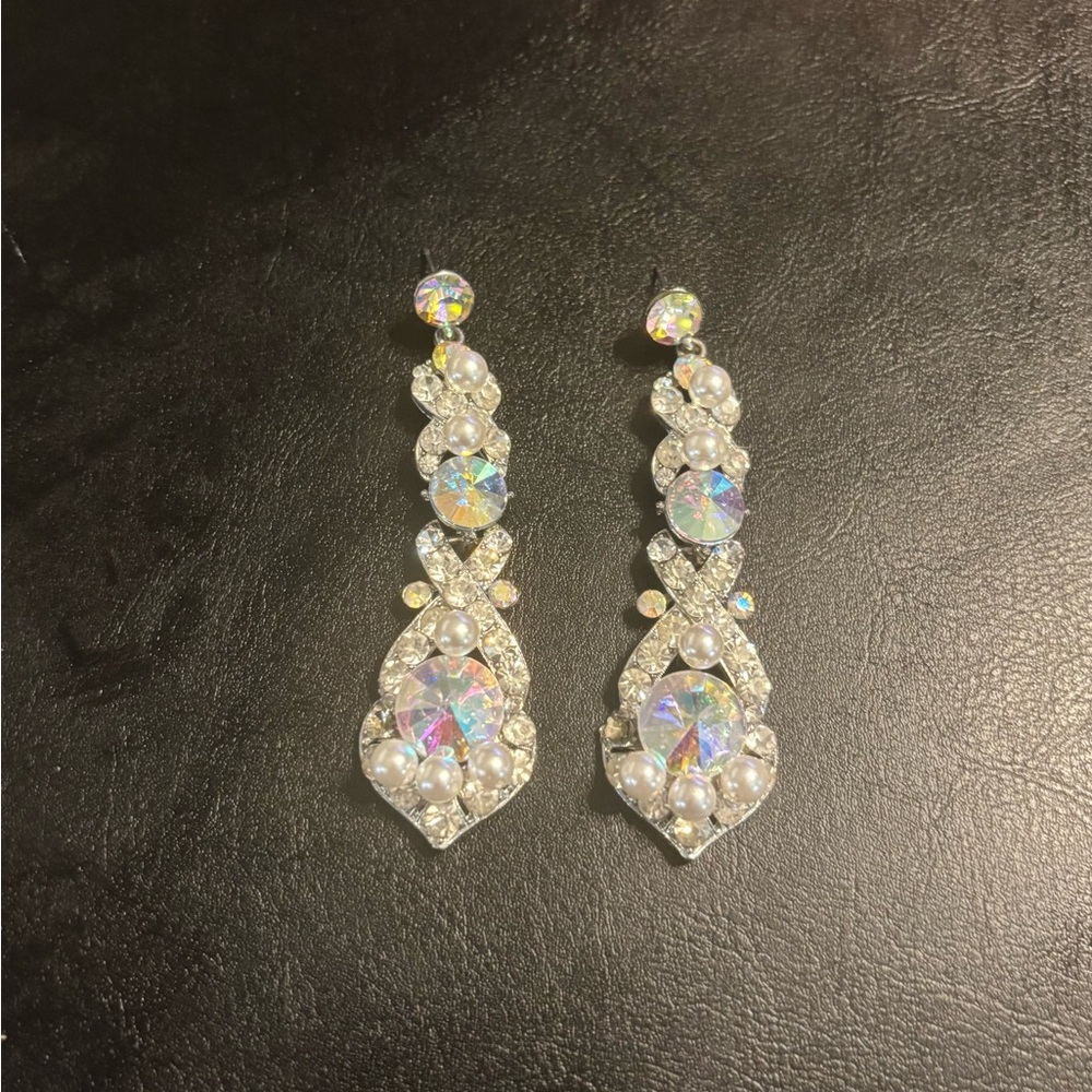 Earrings with Swarovski Crystals and Pearls EUC